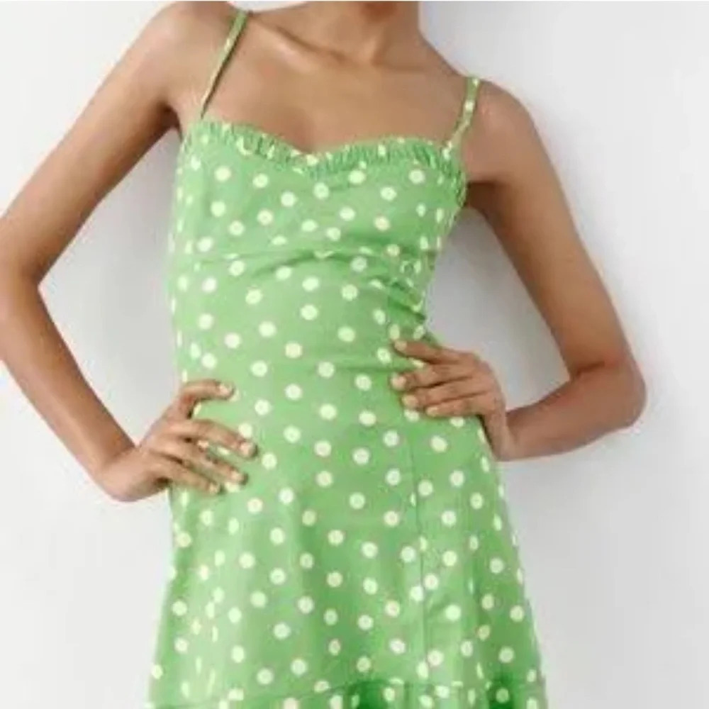 Zara | Green & White Linen Blend Polkadot Ruffle Hem Dress Size M NWT